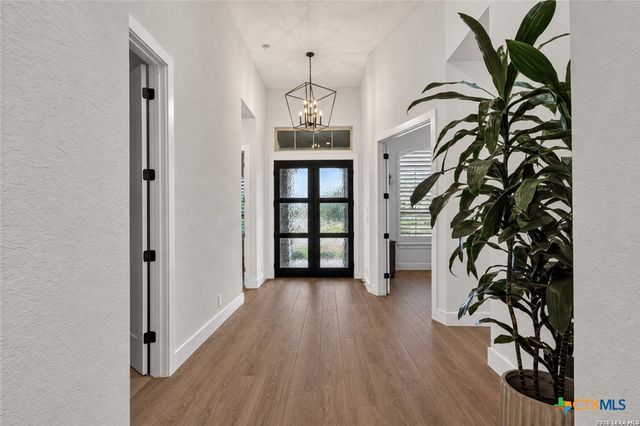 738 Borchers Boulevard, New Braunfels, TX 78132