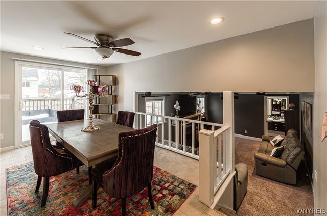 92 Sunset Ct, Amherst, NY 14228