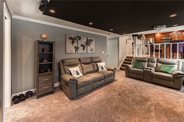 92 Sunset Ct, Amherst, NY 14228