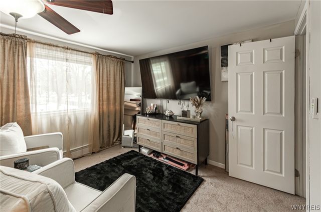 92 Sunset Ct, Amherst, NY 14228