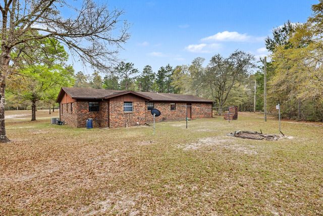281 Henderson Road, Defuniak Springs, FL 32433