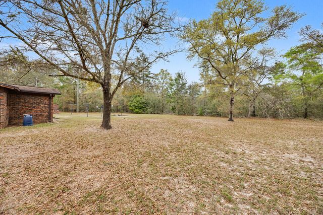 281 Henderson Road, Defuniak Springs, FL 32433