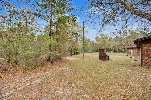 281 Henderson Road, Defuniak Springs, FL 32433