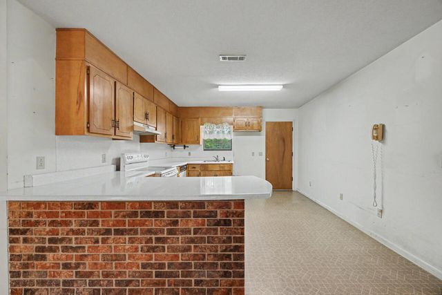 281 Henderson Road, Defuniak Springs, FL 32433