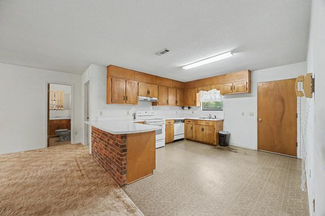 281 Henderson Road, Defuniak Springs, FL 32433