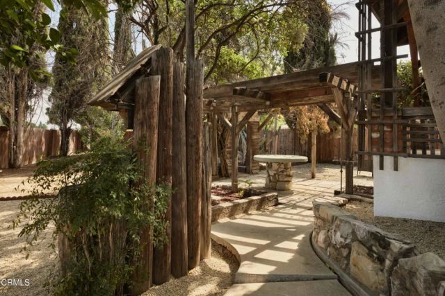 6900 Lurline Avenue, Los Angeles, CA 91306