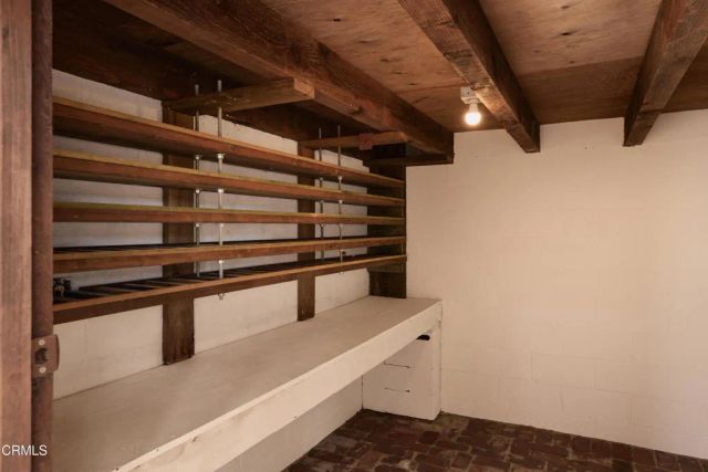 6900 Lurline Avenue, Los Angeles, CA 91306