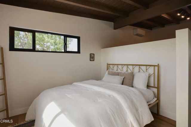 6900 Lurline Avenue, Los Angeles, CA 91306