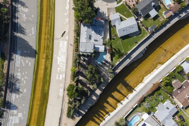 6900 Lurline Avenue, Los Angeles, CA 91306