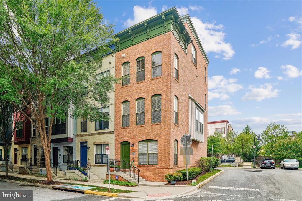 5728 45TH AVE, Hyattsville, MD 20781