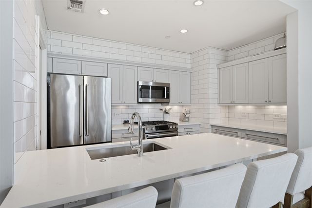 5656 N Central Expressway 406, Dallas, TX 75206