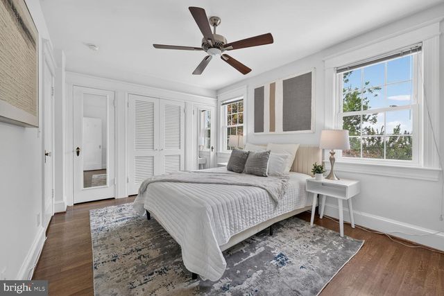 2226 39TH PL NW, Washington, DC 20007