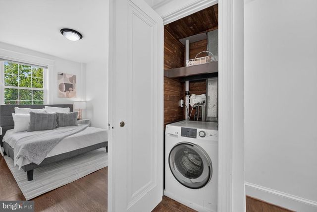 2226 39TH PL NW, Washington, DC 20007