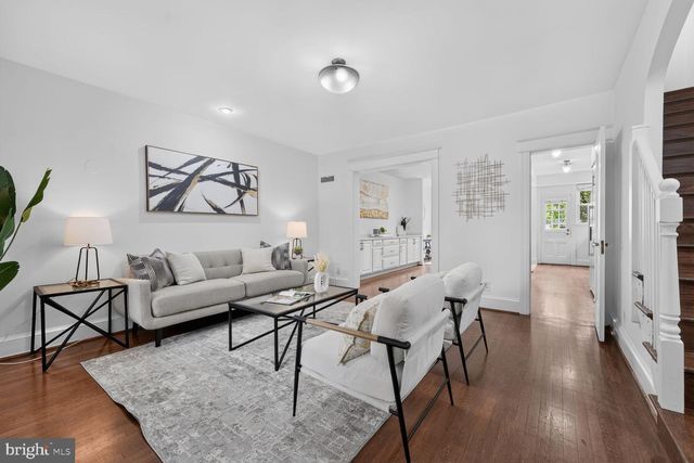 2226 39TH PL NW, Washington, DC 20007