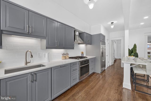 2226 39TH PL NW, Washington, DC 20007