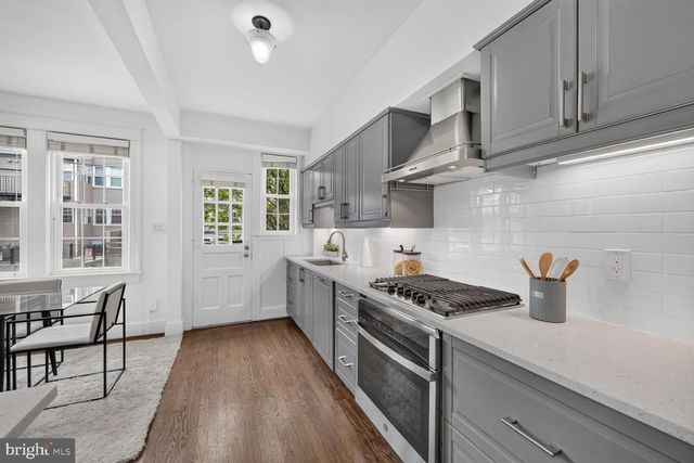 2226 39TH PL NW, Washington, DC 20007