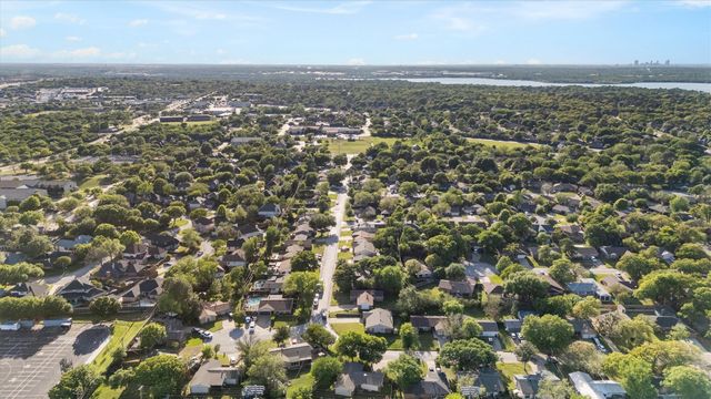 3721 French Wood Drive, Arlington, TX 76016