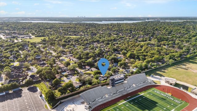 3721 French Wood Drive, Arlington, TX 76016