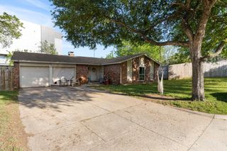 3721 French Wood Drive, Arlington, TX 76016