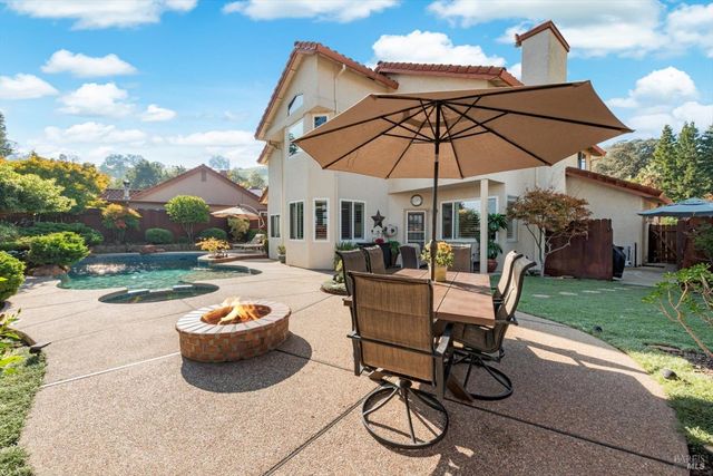 736 Dellwood Ct, Vacaville, CA 95688