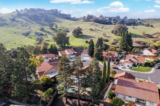 736 Dellwood Ct, Vacaville, CA 95688