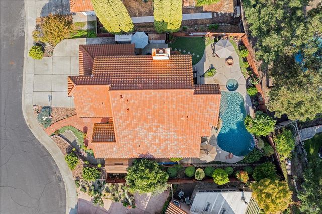 736 Dellwood Ct, Vacaville, CA 95688