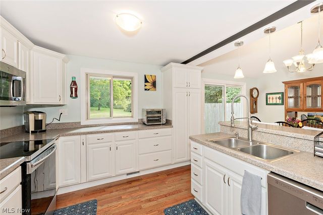 10955 Auburn Road, Chardon, OH 44024