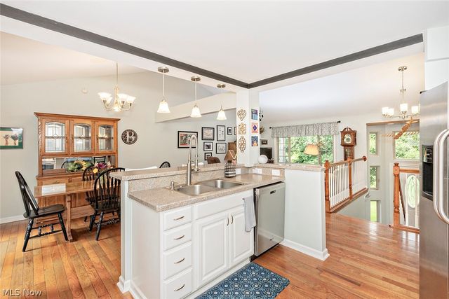 10955 Auburn Road, Chardon, OH 44024