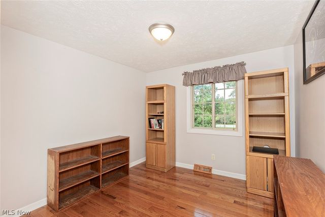 10955 Auburn Road, Chardon, OH 44024