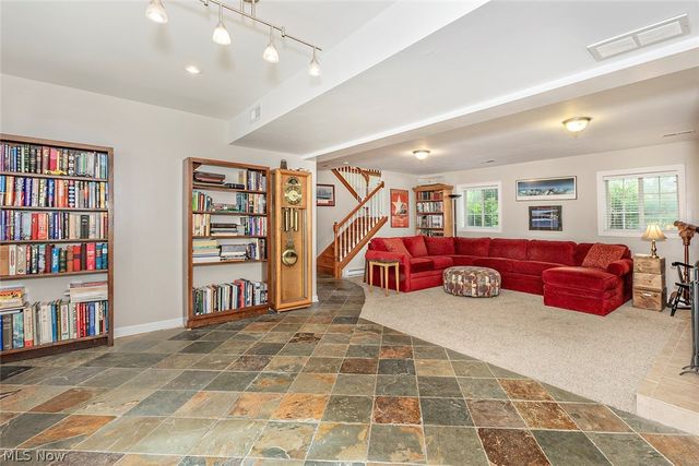 10955 Auburn Road, Chardon, OH 44024