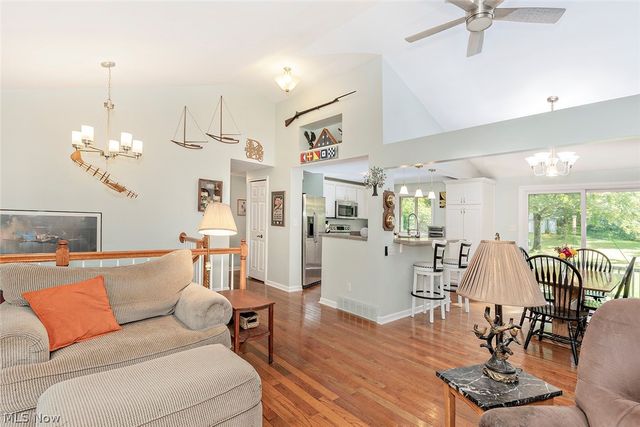 10955 Auburn Road, Chardon, OH 44024