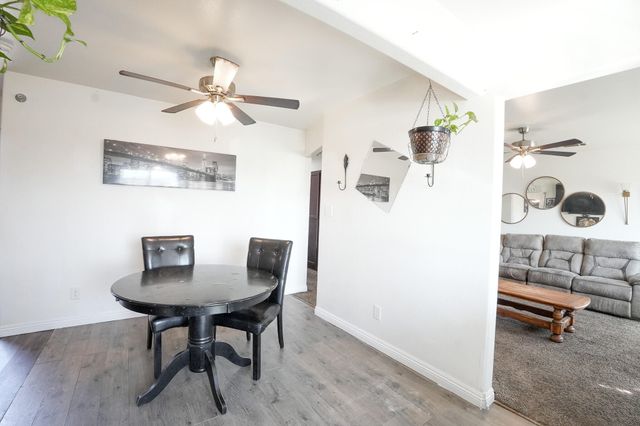 840 E Bardsley Avenue, Tulare, CA 93274