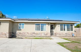 840 E Bardsley Avenue, Tulare, CA 93274