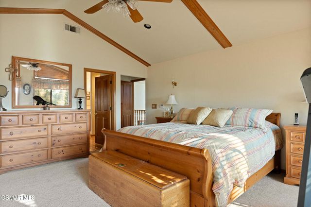27454 Matterhorn Drive, Lake Arrowhead, CA 92352