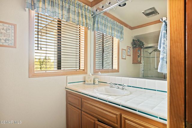27454 Matterhorn Drive, Lake Arrowhead, CA 92352