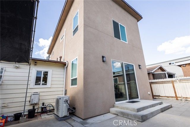 4284 Dwight, San Diego, CA 92105