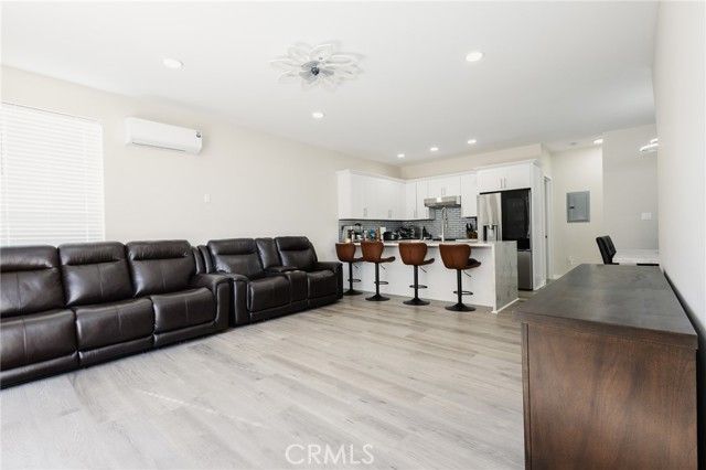 4284 Dwight, San Diego, CA 92105