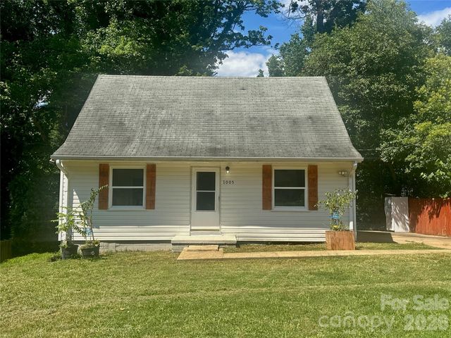 1005 William Drive, Winston Salem, NC 27127