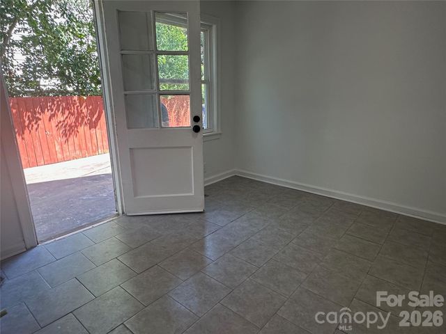 1005 William Drive, Winston Salem, NC 27127