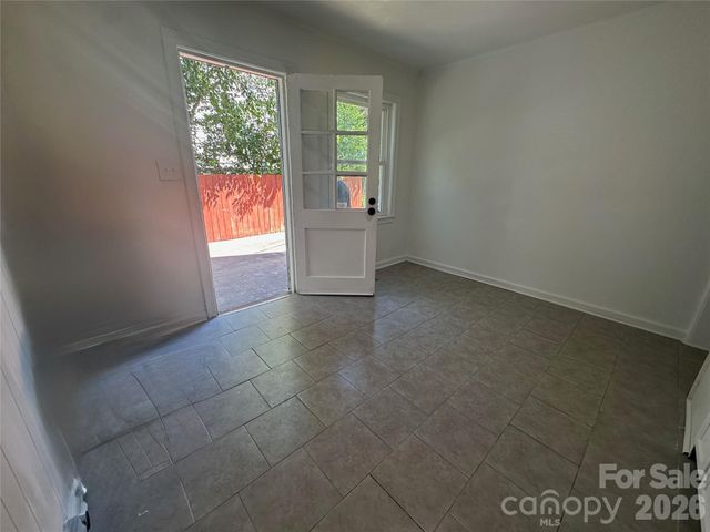 1005 William Drive, Winston Salem, NC 27127