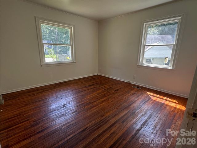 1005 William Drive, Winston Salem, NC 27127