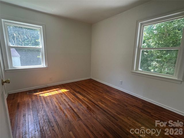 1005 William Drive, Winston Salem, NC 27127