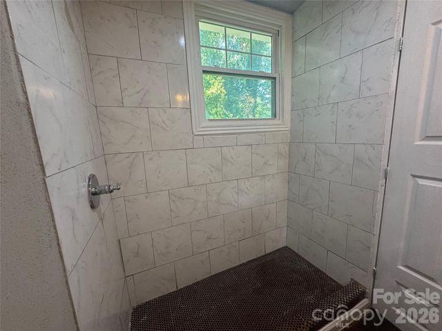 1005 William Drive, Winston Salem, NC 27127