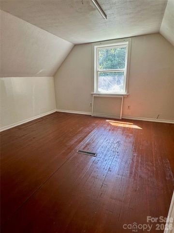 1005 William Drive, Winston Salem, NC 27127