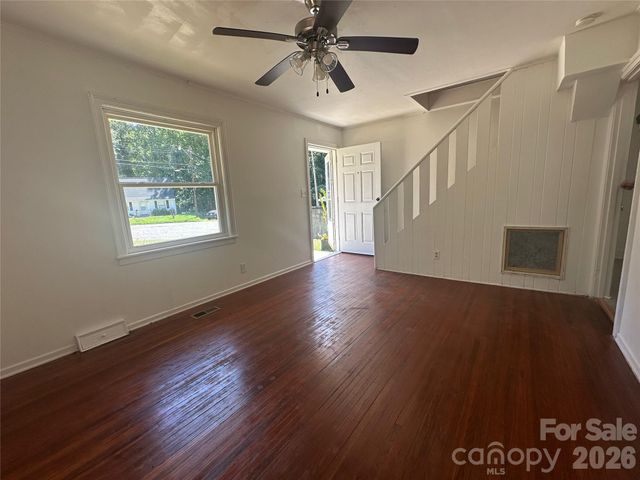 1005 William Drive, Winston Salem, NC 27127