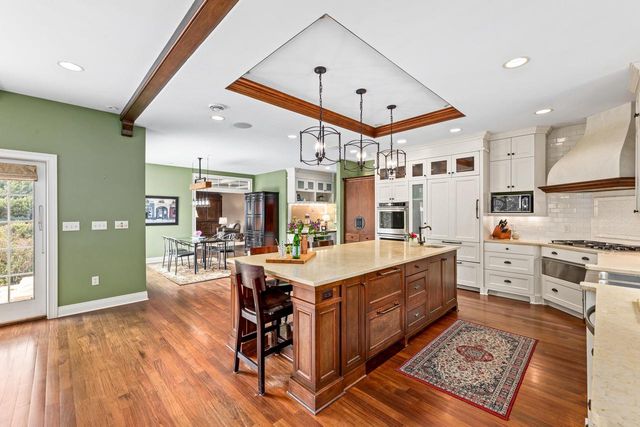 N74W16173 Stonewood DRIVE, Menomonee Falls, WI 53051