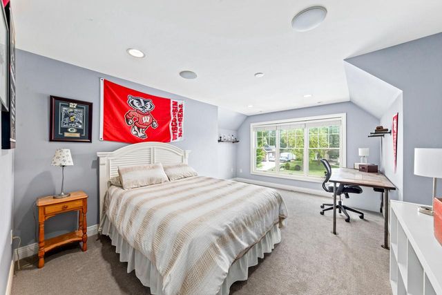 N74W16173 Stonewood DRIVE, Menomonee Falls, WI 53051