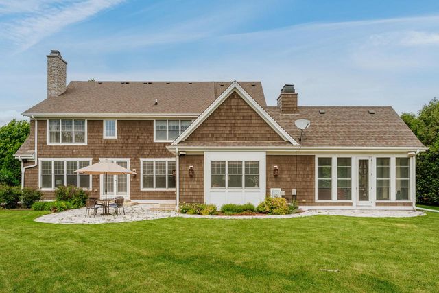 N74W16173 Stonewood DRIVE, Menomonee Falls, WI 53051