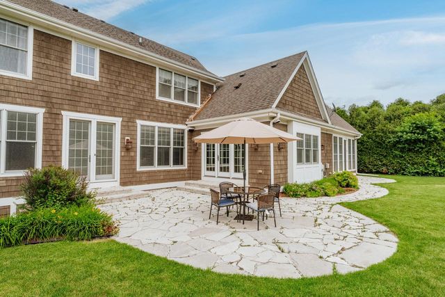 N74W16173 Stonewood DRIVE, Menomonee Falls, WI 53051
