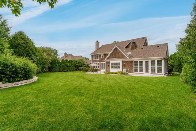 N74W16173 Stonewood DRIVE, Menomonee Falls, WI 53051